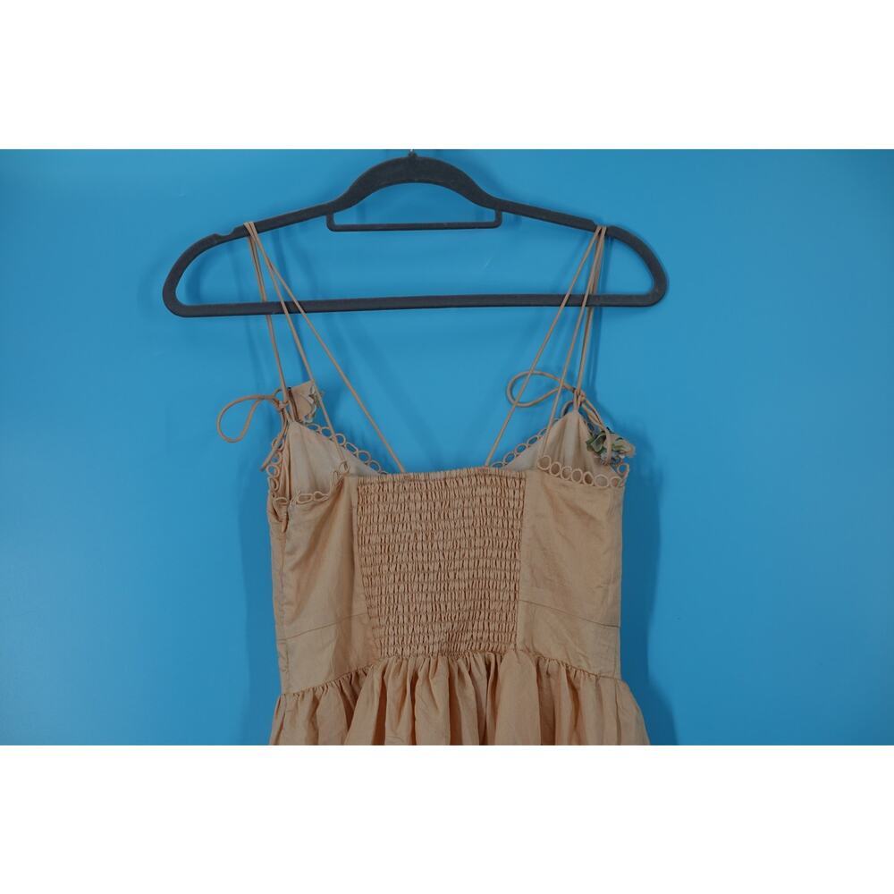 En Saison Beige Floral Midi Dress - Picture 6 of 10